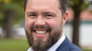 Adam Miron headshot
