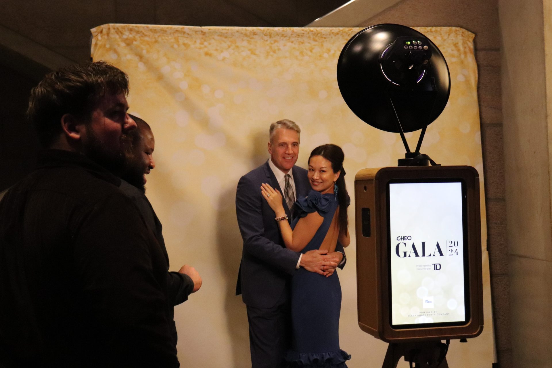 Gala guests capture the moment at the CHEO Gala photo booth. (Photo by Mia Jensen)